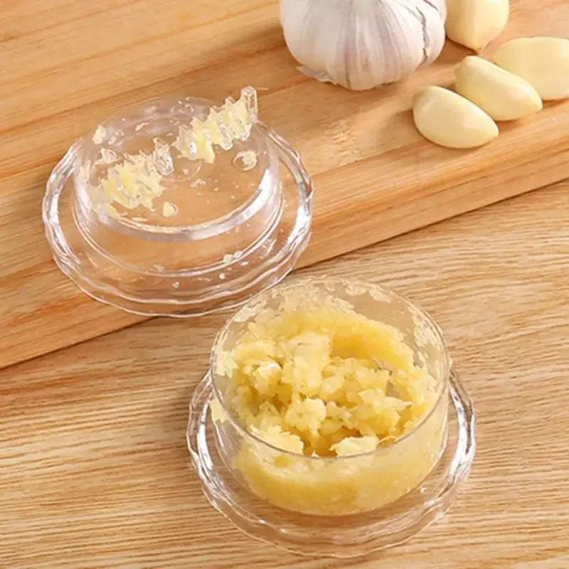 Luxiko Manual Garlic Twister & Masher – Multifunctional Garlic Mincer Grinder for Onion, Ginger, Herbs & Nuts, Durable Kitchen Crusher Tool
