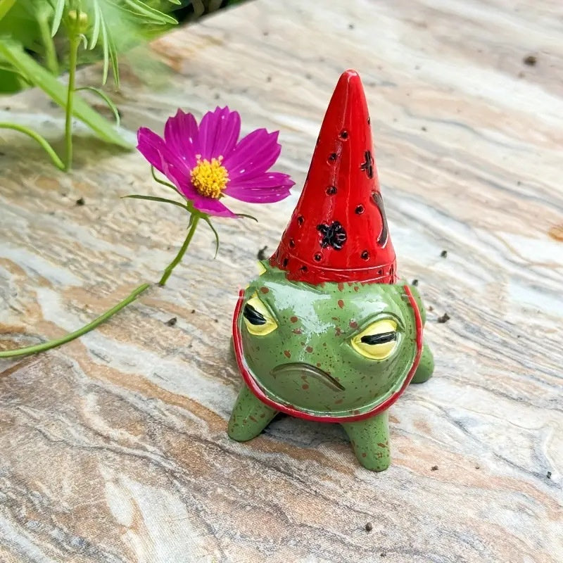 Luxiko Cute Frog Garden Statue Set - Mini Resin Frog Figurines with Colorful Hats, Whimsical Fairy Garden Decor for Indoor & Outdoor Home Decoration